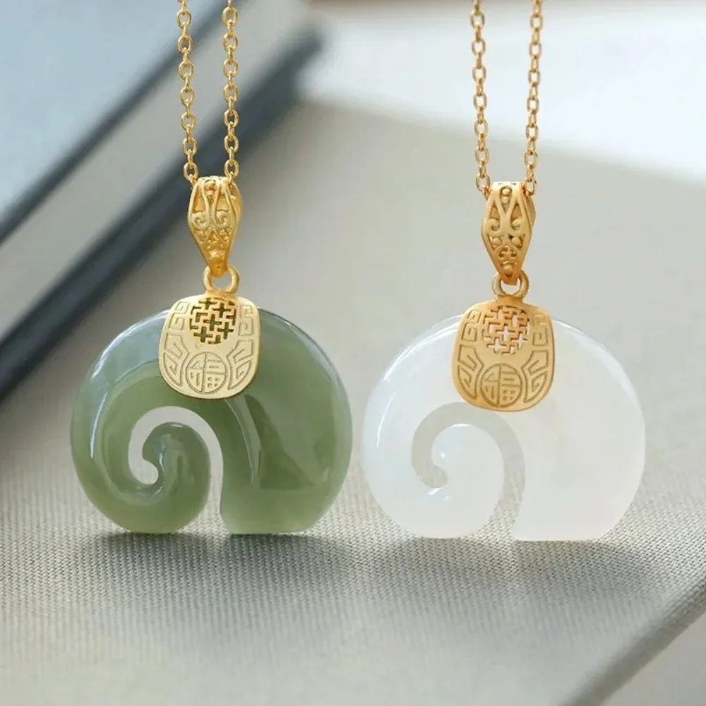 Boutique pierre naturelle Hetian Jade éléphant pendentif 18 carats plaqué or chaîne collier ras du cou bijoux pour femmes anniversaire