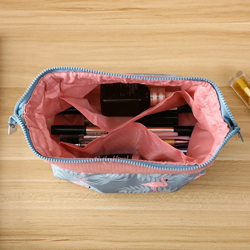 Wasserdichte Make-up-Tasche aus Segeltuch, kleine tragbare Make-up-Tasche, tragbare Reise-Make-up-Tasche, einfache Aufbewahrungstasche mit großer Kapazität