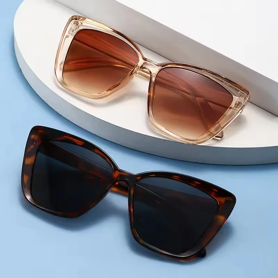 Retro Cat Eye แว่นตากันแดดผู้หญิงกรอบแว่นตากันแดดขนาดใหญ่ผู้หญิงยี่ห้อ Designer Retro แฟชั่นแว่นตาตกแต่ง