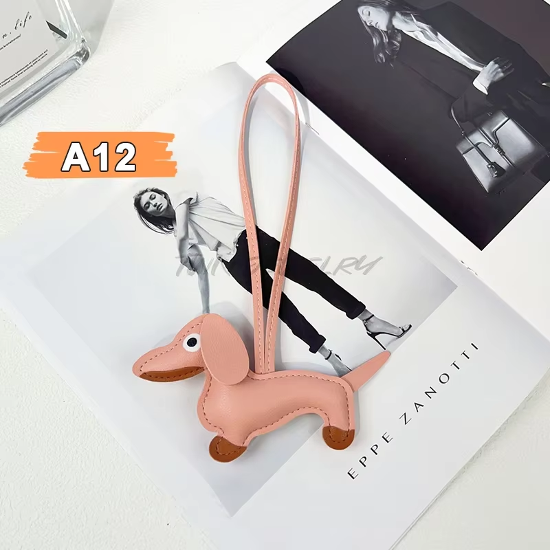 Klassischer süßer Welpe Hund Taschenanhänger Schlüsselanhänger Mode PU Leder Dackel Schlüsselanhänger Zubehör
