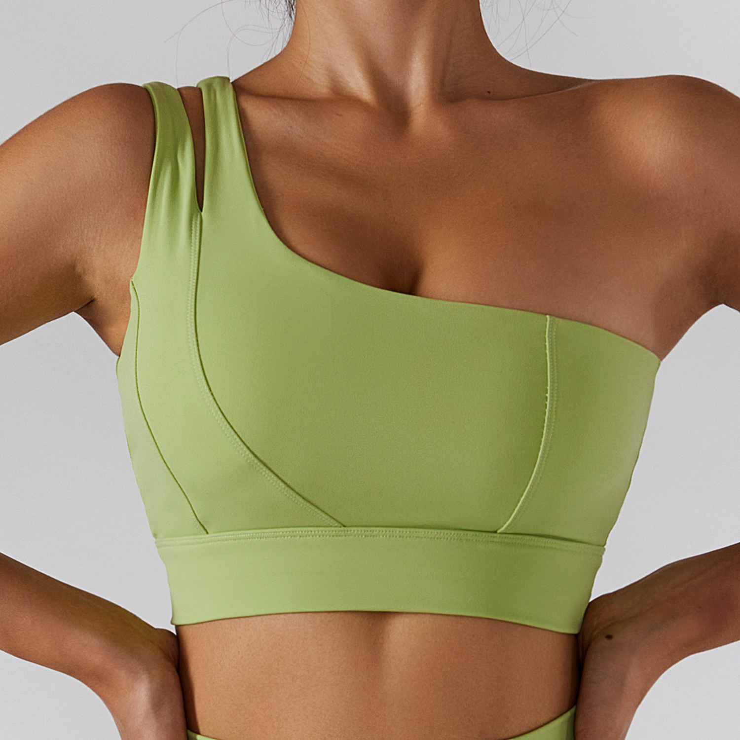 Sujetador deportivo Sexy de un hombro para mujer, ropa interior de entrenamiento de realce para gimnasio, soporte de alta resistencia, chaleco para correr y Fitness
