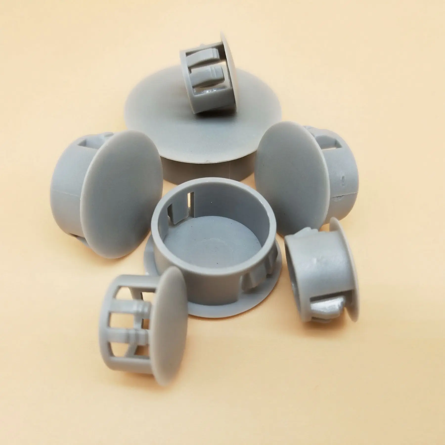 5 มม.~ 50 มม.พลาสติก Snap-On Hole หมวกด้ายหลุมฝุ่นไนลอนรอบหลุมปลั๊ก Blanking End CAP