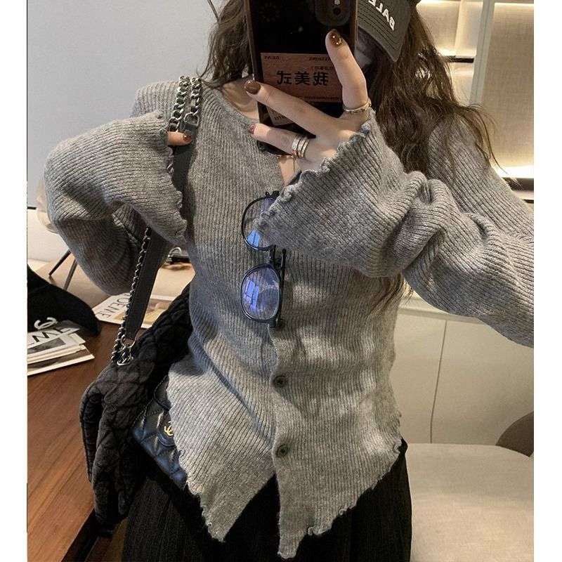 Deeptown Y2k gris Vintage mujer Kint suéter Harajuku cárdigan de manga larga Irregular moda coreana Slim otoño Jerseys Casual