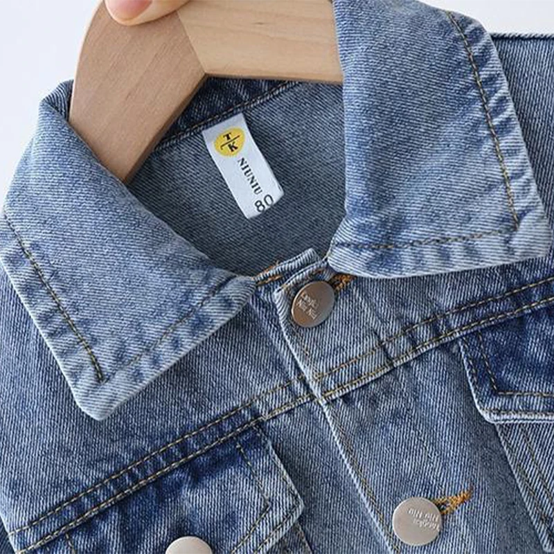 2023แฟชั่นการ์ตูนDaisy Denimแจ็คเก็ตสําหรับสาวเสื้อฤดูใบไม้ผลิฤดูใบไม้ร่วงเด็กOuterwearเด็กเสื้อลําลองเครื่องแต่งกาย2-7ปี