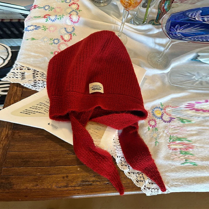 Gorros de punto coreanos, gorro cálido para otoño e invierno para mujer, gorro pasamontañas bonito y agradable, gorro con capucha con correa versátil a la moda