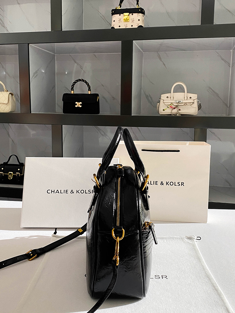 Chalie&Kolsr Ladies Luxury Large Capaci Boston Bag Spring 2025 New Sle Soft Pillow Shaped Casual Shoulder Bag Leather