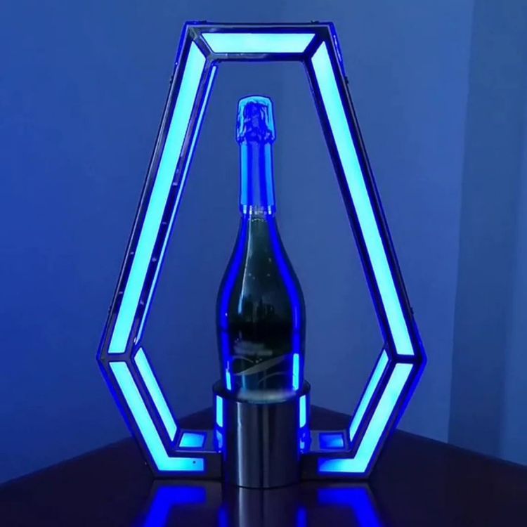 Gold Champagne gun Sprayer Shooting Gun Injector Machine Glorifier VIP bottle service Presenter for Poolbar Party Night Club