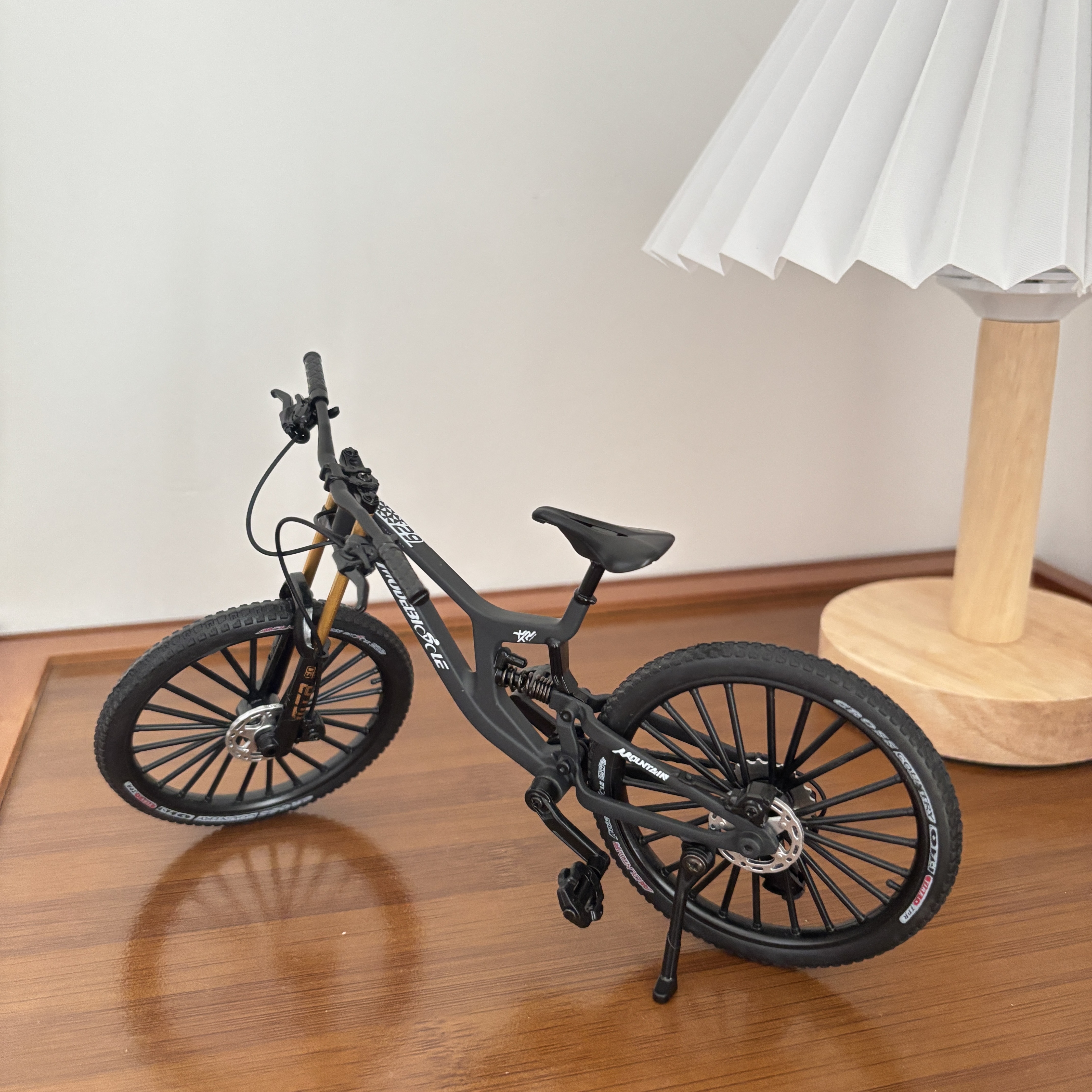 1:8 Новый пальчиковый горный велосипед из сплава, литая под давлением, имитационная модель, микрогоночный металлический мини-велосипед, серия игрушек для мальчиков 14+