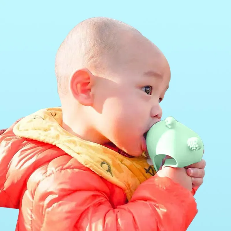ベビーおしゃぶり1個シリコーン乳幼児漫画動物bpa食品グレードペンダントおもちゃ