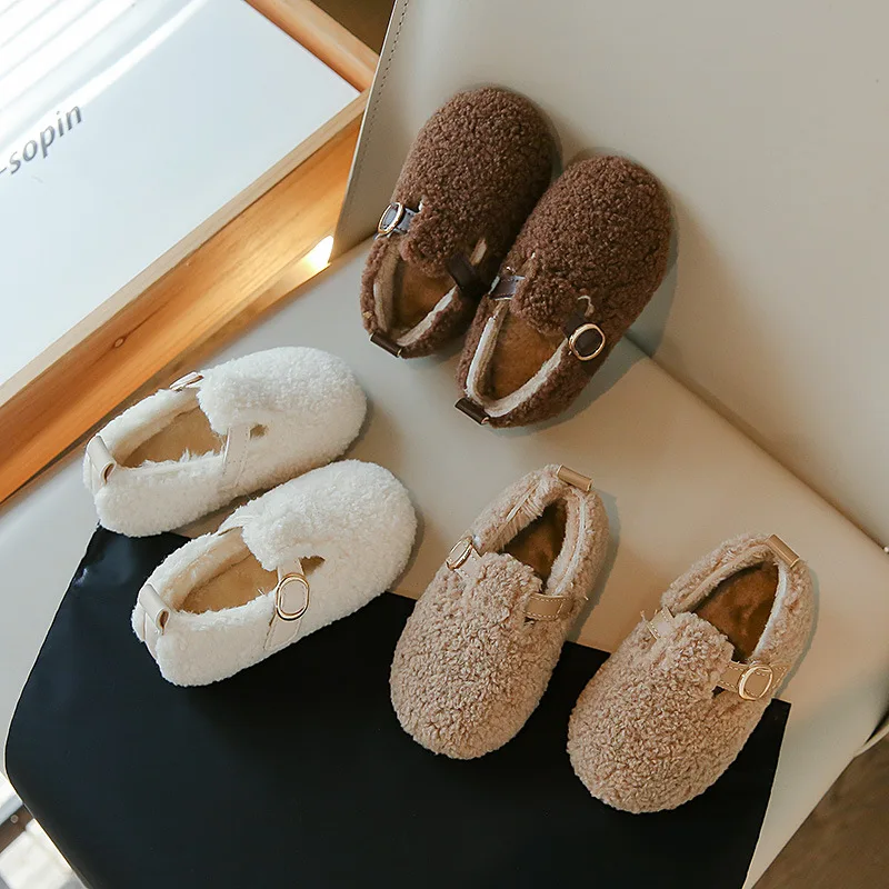 รองเท้าเด็กสําหรับฤดูหนาว 2024 นุ่ม Soled รองเท้าเด็กในร่ม Plush และหนา Furry รองเท้าเด็กลื่นชายหญิงรองเท้าแตะ