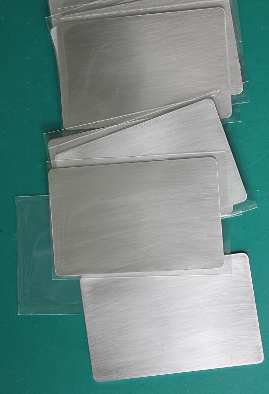 Dicke 1,5 mm Edelstahlplatte, blanko, Metall-Visitenkartenformat, 85 x 53 mm, beidseitig, mattes Finish