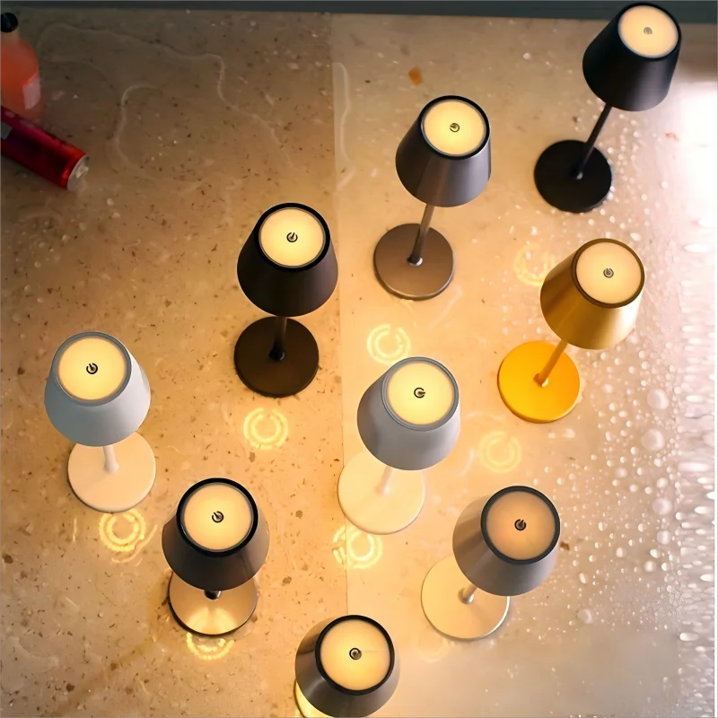 Lampada da tavolo con ricarica LED touch wireless con 3 colori, luce d'atmosfera creativa adatta per lo studio e la lettura