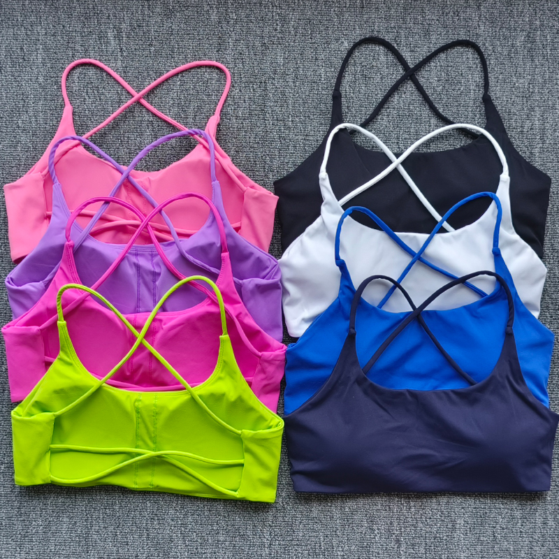 Sujetador deportivo de Color liso para mujer, chaleco de Yoga, Top deportivo para gimnasio, empuje en la espalda hueca con almohadilla para el pecho, cuatro correas cruzadas en la espalda