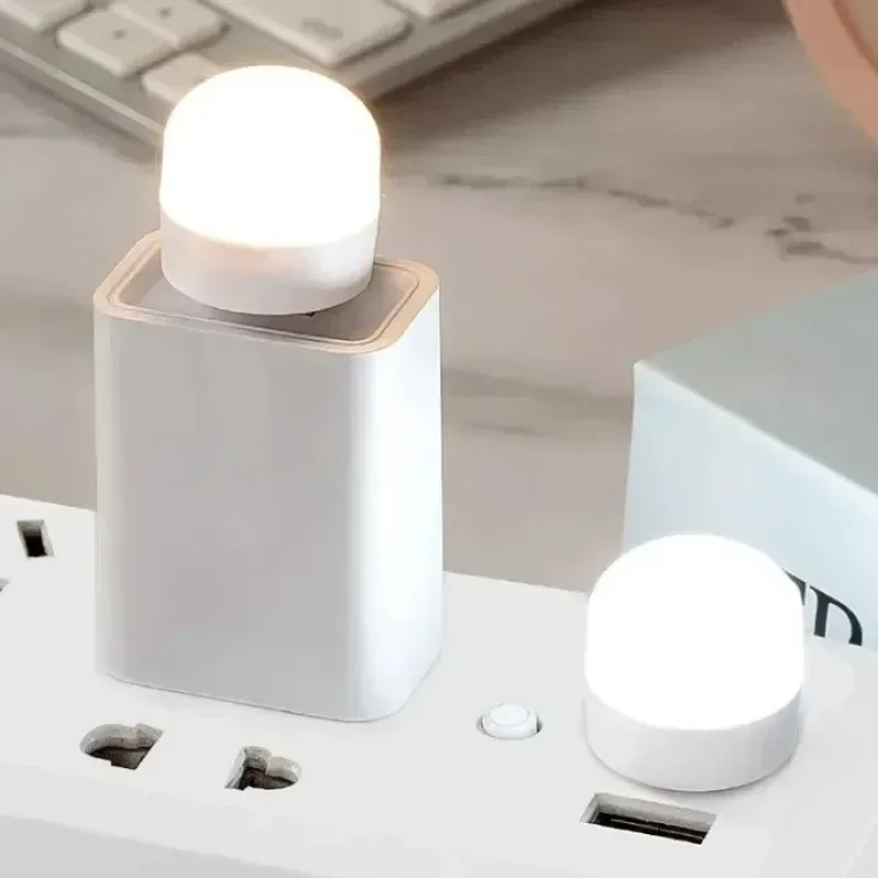 50-1 Uds. Luz nocturna USB Mini luz LED nocturna lámpara con enchufe USB banco de energía carga USB luces de libro lámpara redonda de protección ocular de lectura