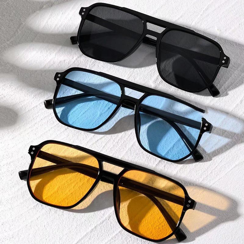 Grandi occhiali da sole quadrati 2024 Occhiali da sole alla moda per le donne Occhiali da vista di tendenza da uomo Giallo Blu Lente Retro Vintage Occhiali da viaggio