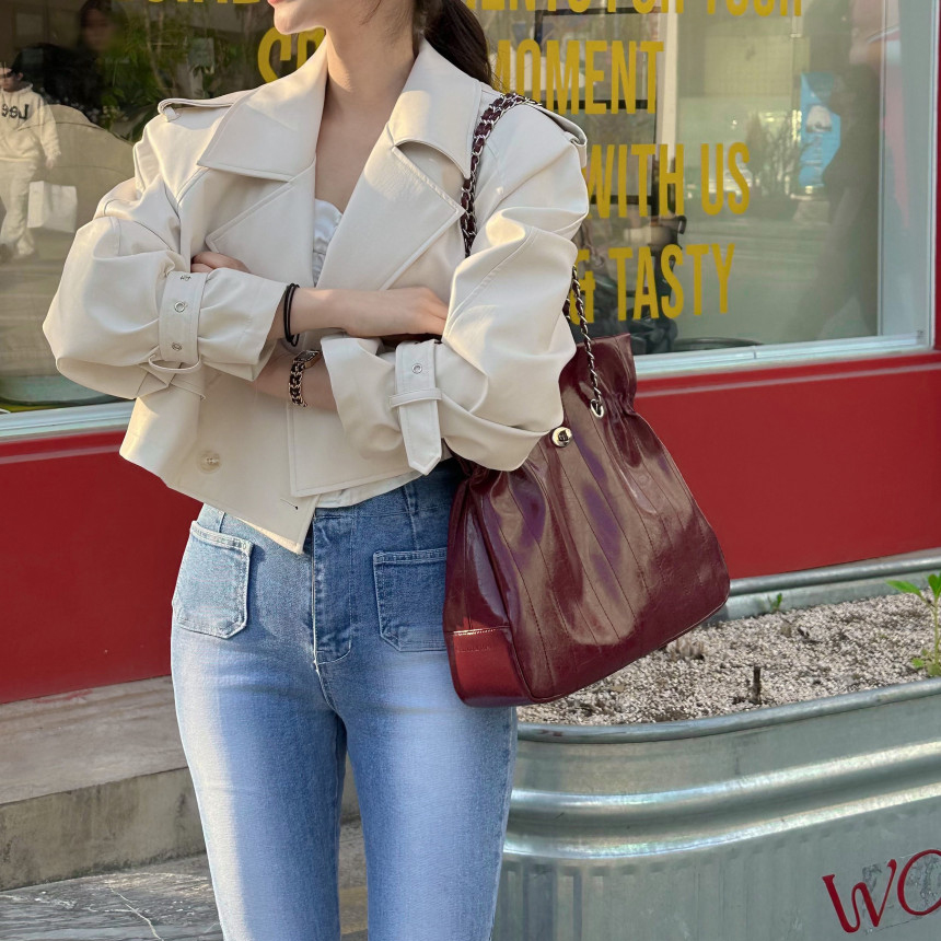 エレガントな英国スタイル PU レザージャケットショートカジュアル多用途スーツの襟アウターシックな個性の女性のファッション