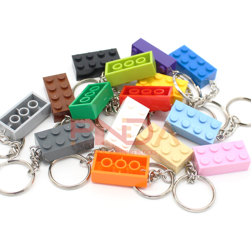 10 ชิ้น MOC 2x4 Key Chain Building Blocks ของขวัญสร้างสรรค์ MOC อิฐพวงกุญแจอิฐแผ่นใช้งานร่วมกับ