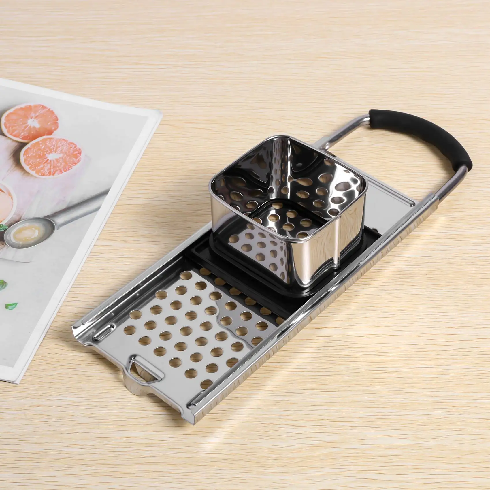 BABQ Spaetzle Maker in acciaio inossidabile con impugnatura in gomma confortevole per noodle con gnocchi