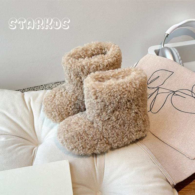 หรูหราหนาตุ๊กตาขนสัตว์รองเท้าเด็กผู้หญิง Fluffy WARM Plush Booties เด็กวัยหัดเดินเด็กฤดูหนาวการออกแบบแบรนด์รอบ Toe SLIP-ON รองเท้าผ้าฝ้าย