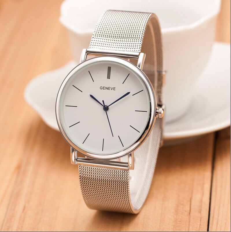 Nuevo y popular reloj de cuarzo Geneva informal de plata para mujer, relojes de vestir de acero inoxidable con malla metálica para regalo, reloj femenino