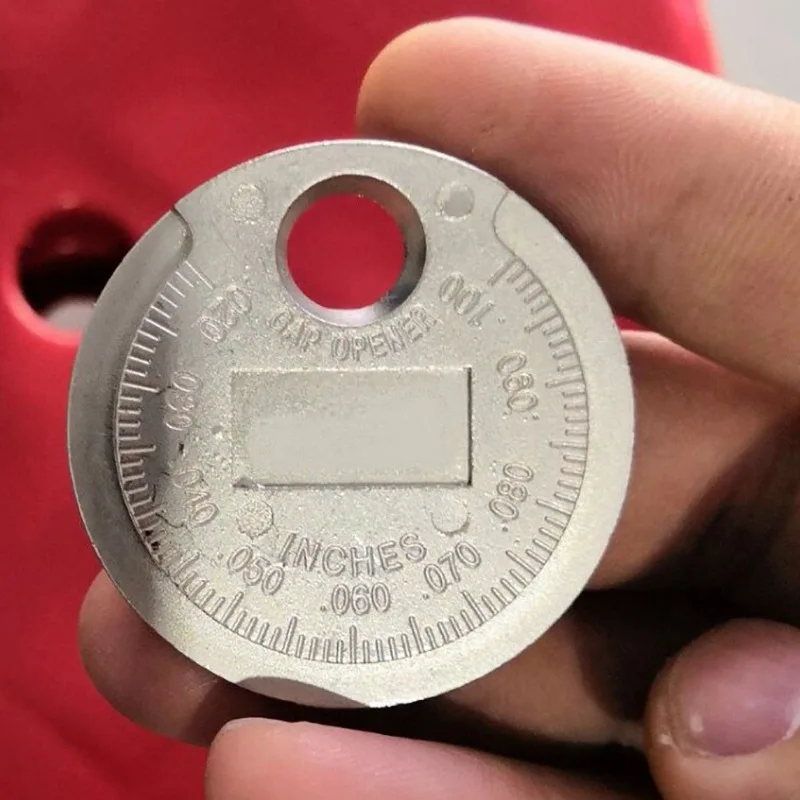 Herramienta de medición de espacio de bujía tipo moneda, rango de 0,6-2,4mm, herramienta de medición de huecos de bujía, 1 ud.