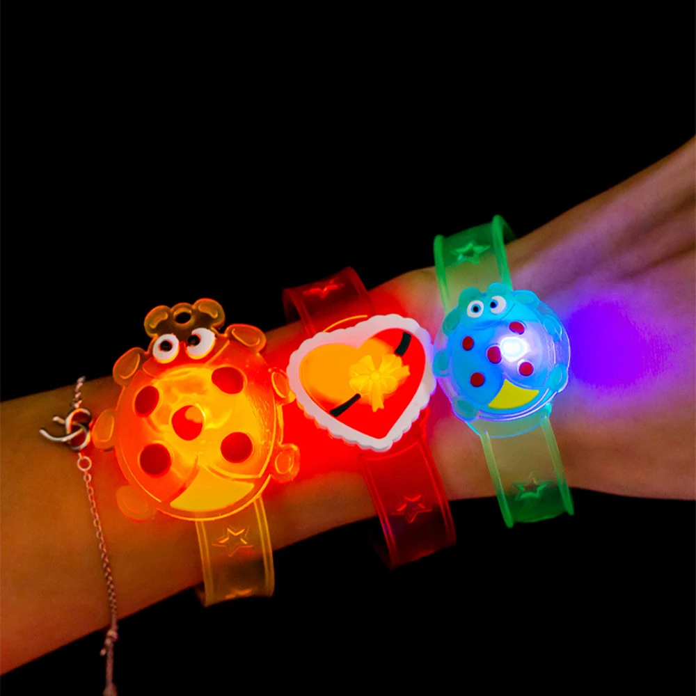 12/24 個 LED 発光楽しい時計子供の誕生日パーティーベビーシャワーギフトピニャータフィラーハロウィンカーニバルクリスマスギフト報酬