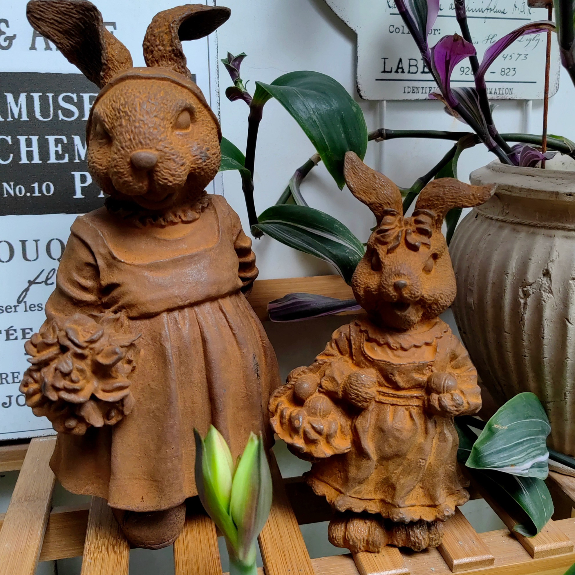 Ornamentos de Jardim em Ferro Fundido, Estátua de Coelho, Decoração de Mesa Moderna, Design com Padrão de Crochê em Pequena C...