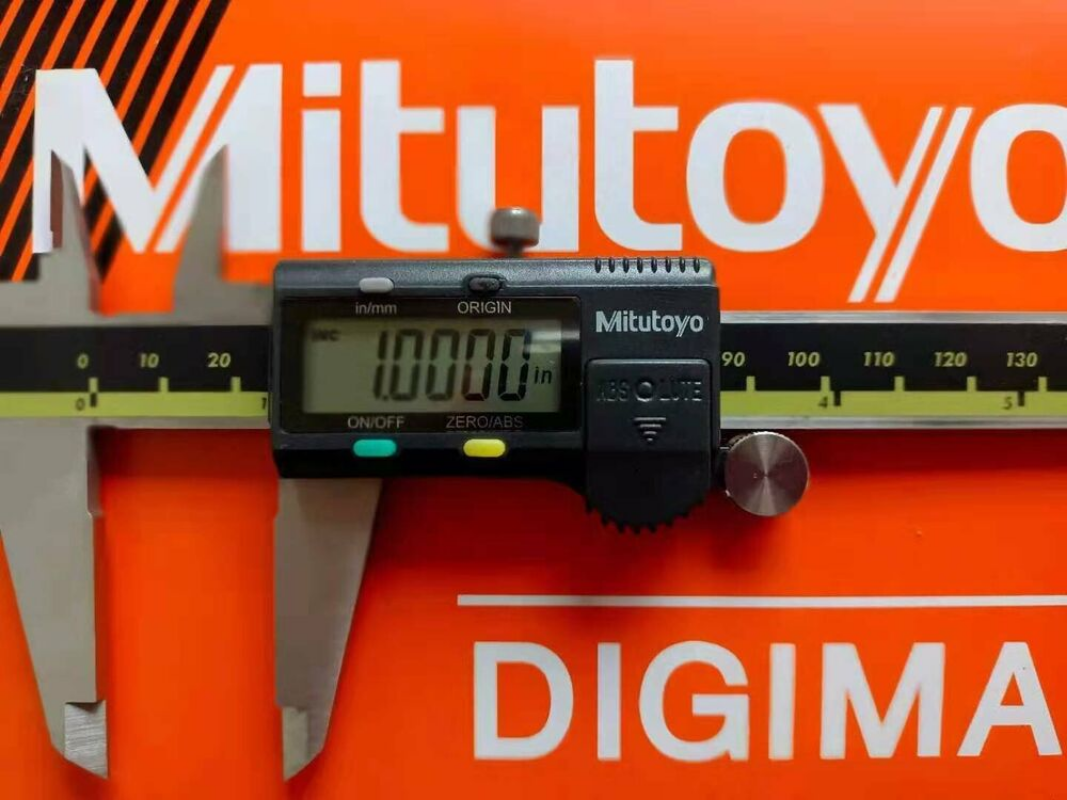 Mitutoyo Japan 500-196-20 150mm/6" Absolute Digital Digimatic Vernier Caliper