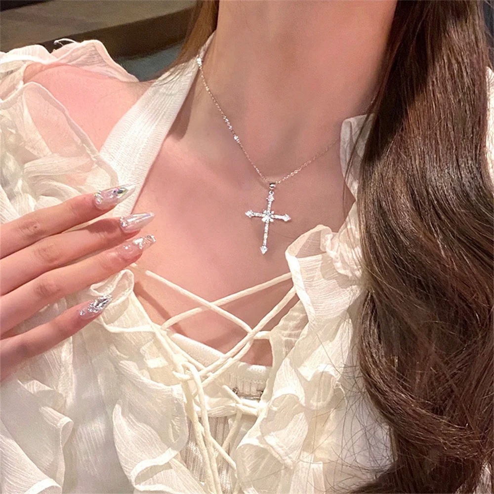 Elegante collana con ciondolo croce di cristallo collana con stella Color argento collana con gioielli per feste di moda regalo per donna all'ingrosso