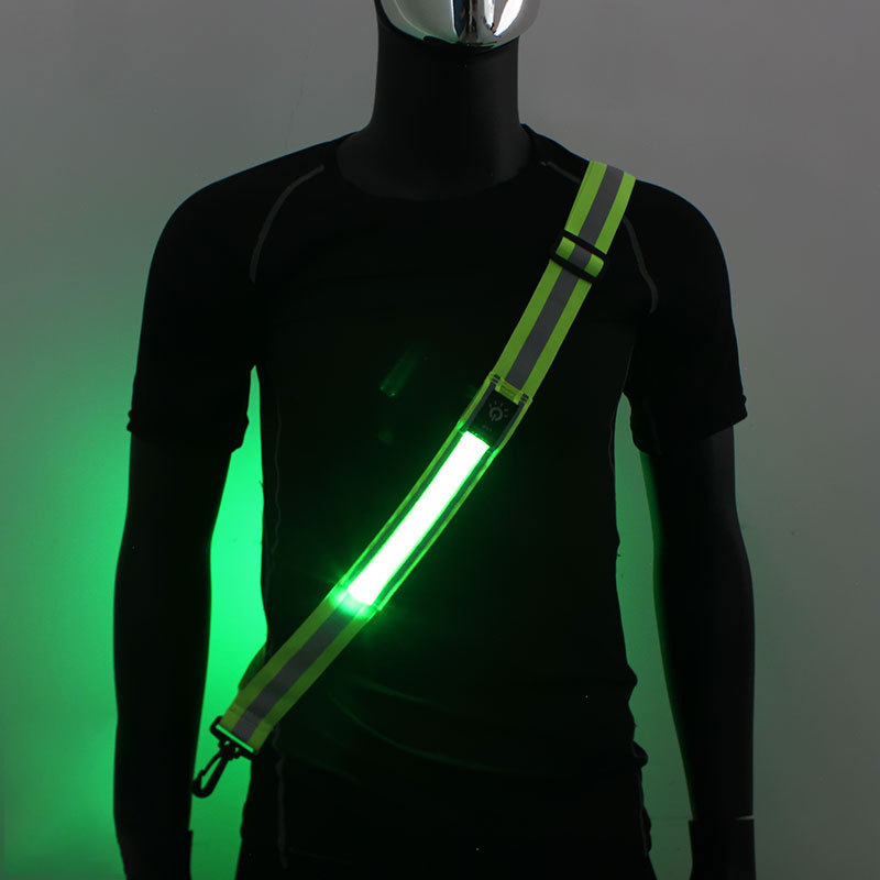 Correas reflectantes con luz LED recargable, correas de hombro ajustables para hombres y mujeres, equipo nocturno para senderismo al aire libre, trotar y caminar