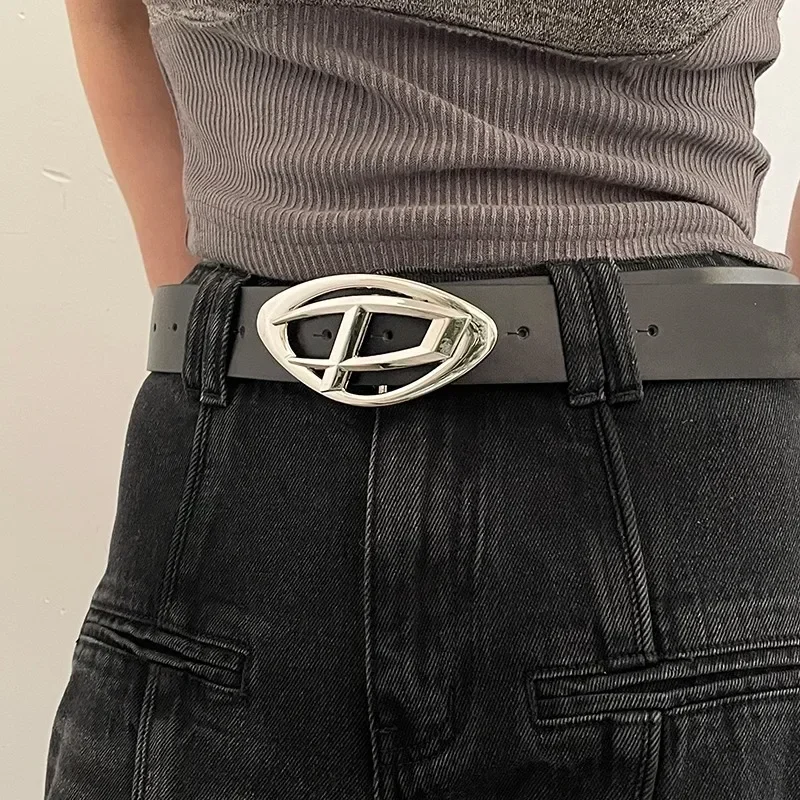 Letras personalizadas, fivela de liga prateada, decoração corporal preta, jeans casuais, combinados com calças casuais, cinto unissex