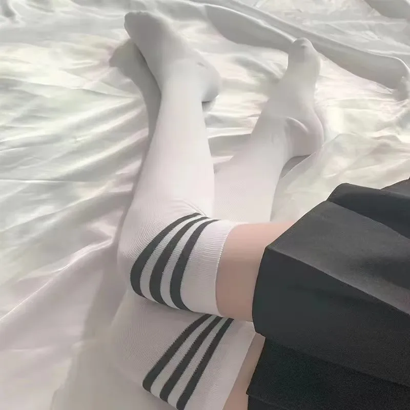 Calze Calze alte alla coscia tinta unita al ginocchio Lolita dimagranti calzini bianchi neri