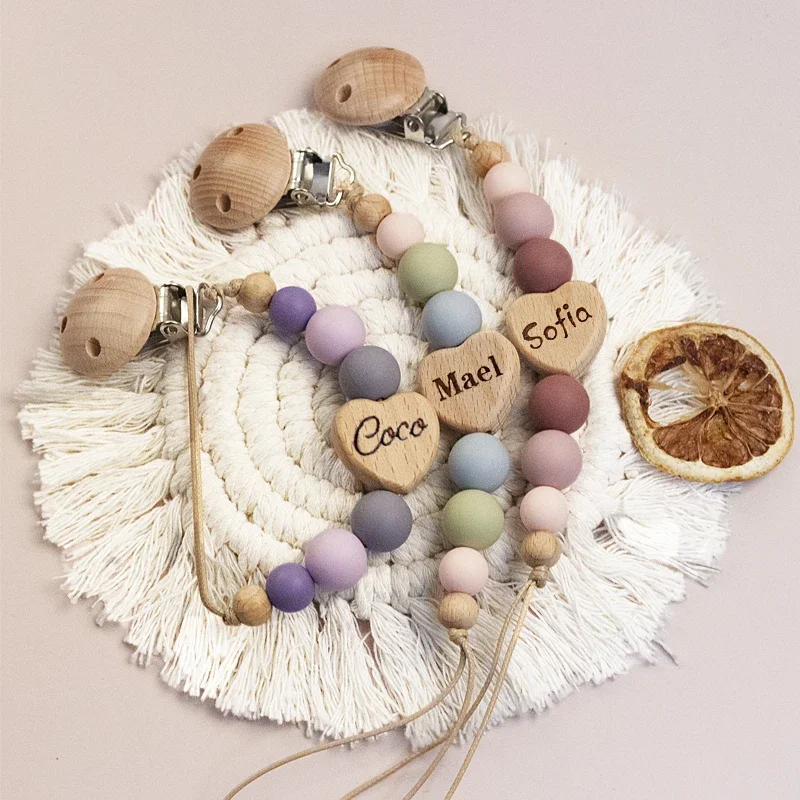 Cadena de chupete de bebé personalizada de madera con nombre personalizado, cuentas de silicona, soporte para pezones, colgante mordedor protector, cosas de regalo para recién nacidos