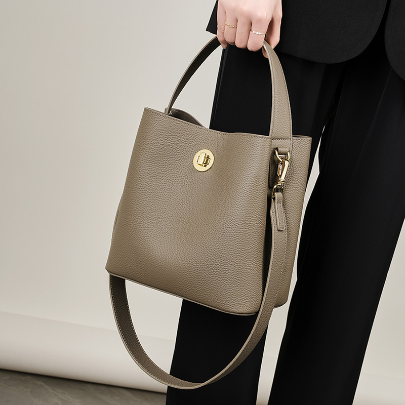 2024 New Women's Handbag Lady Messenger Commuting Genuine Leather Vegetable Basket Handheld Bag Female Solid Color Crossbody