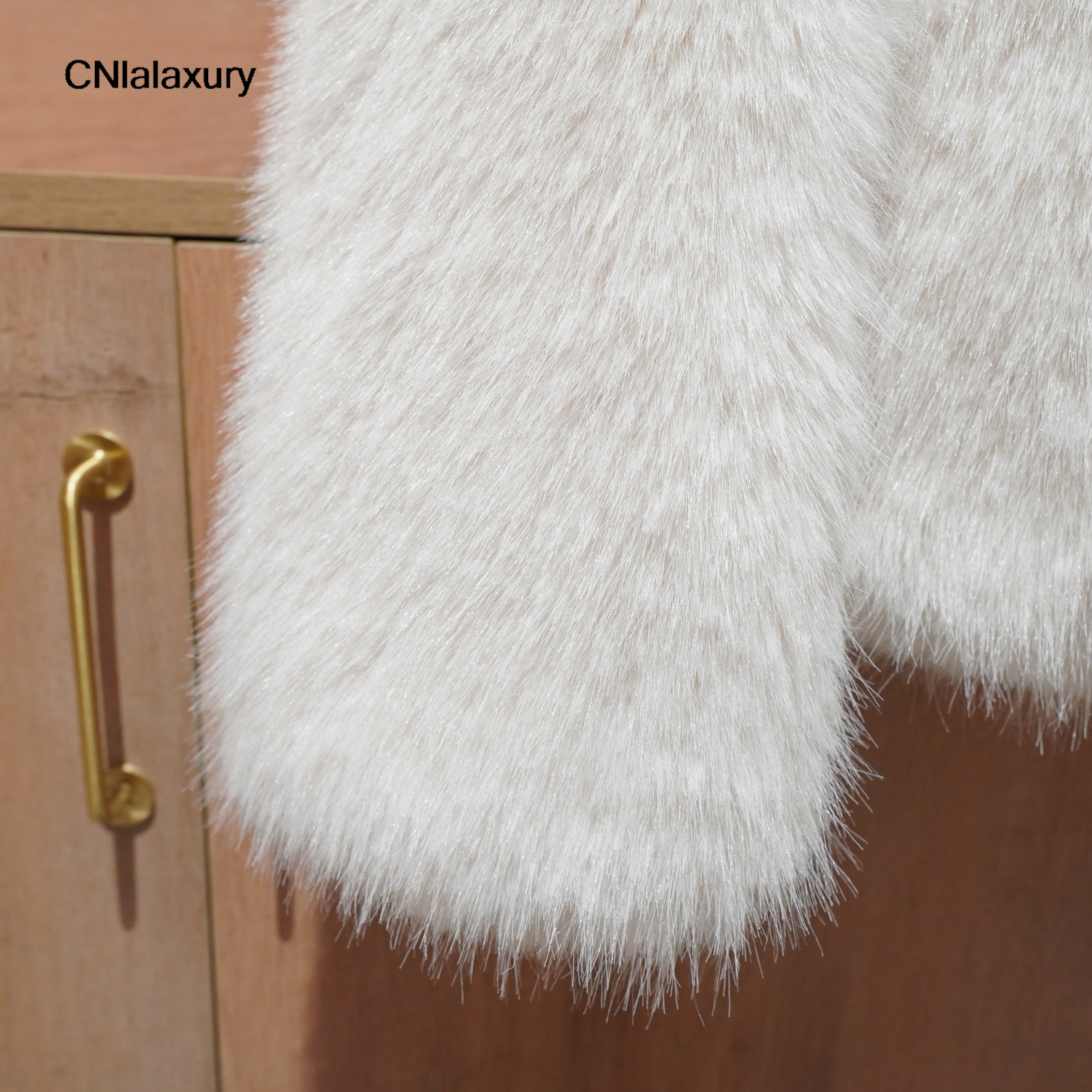 オリジナル品質のエレガントな固体ターンダウン襟長袖フェイクファーコート女性のファッションカジュアルルーズファージャケット Y2k トップス