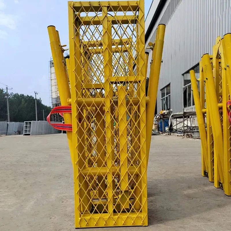 Piattaforme di lavoro industriale per impalcature telescopiche con estensione pieghevole per attrezzature moderne per la costruzione in metallo con scala combinata