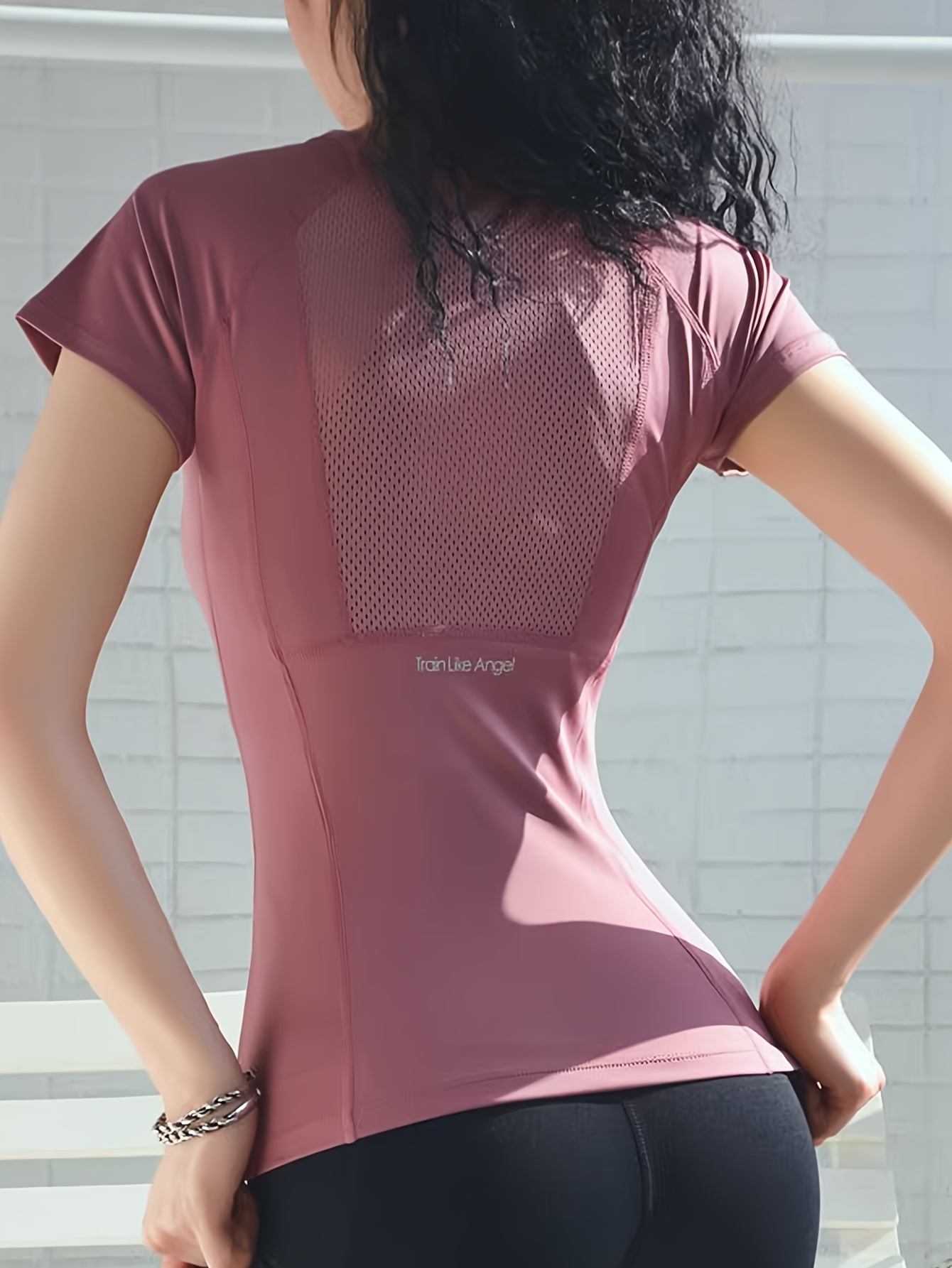 スポーツ Tシャツ女性の夏通気性セクシーな美容バックフィットネスウェア速乾性ランニングトレーニング半袖ヨガトップ