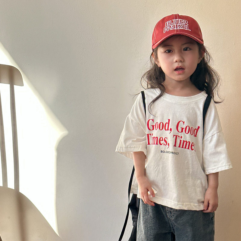 子供のレタリングプリントのコットンTシャツ,半袖カジュアルTシャツ,男の子と女の子のためのゆったりとした服,ファッショナブルな夏,2022