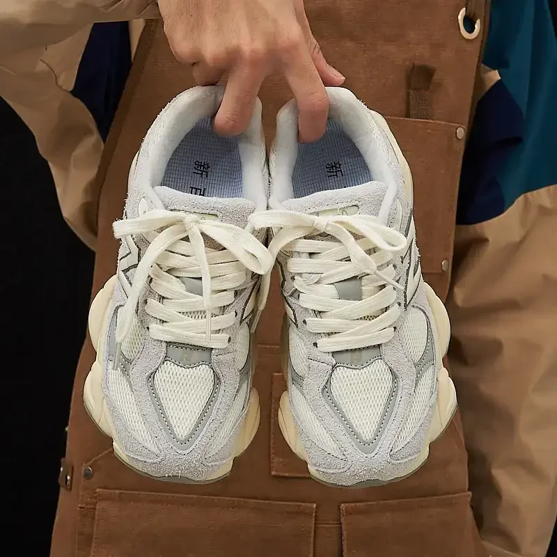 Zapatos deportivos para hombre, zapatillas informales de lujo, zapatos para correr de malla, plataforma ligera de verano, zapatos para caminar de baloncesto a la moda para hombre