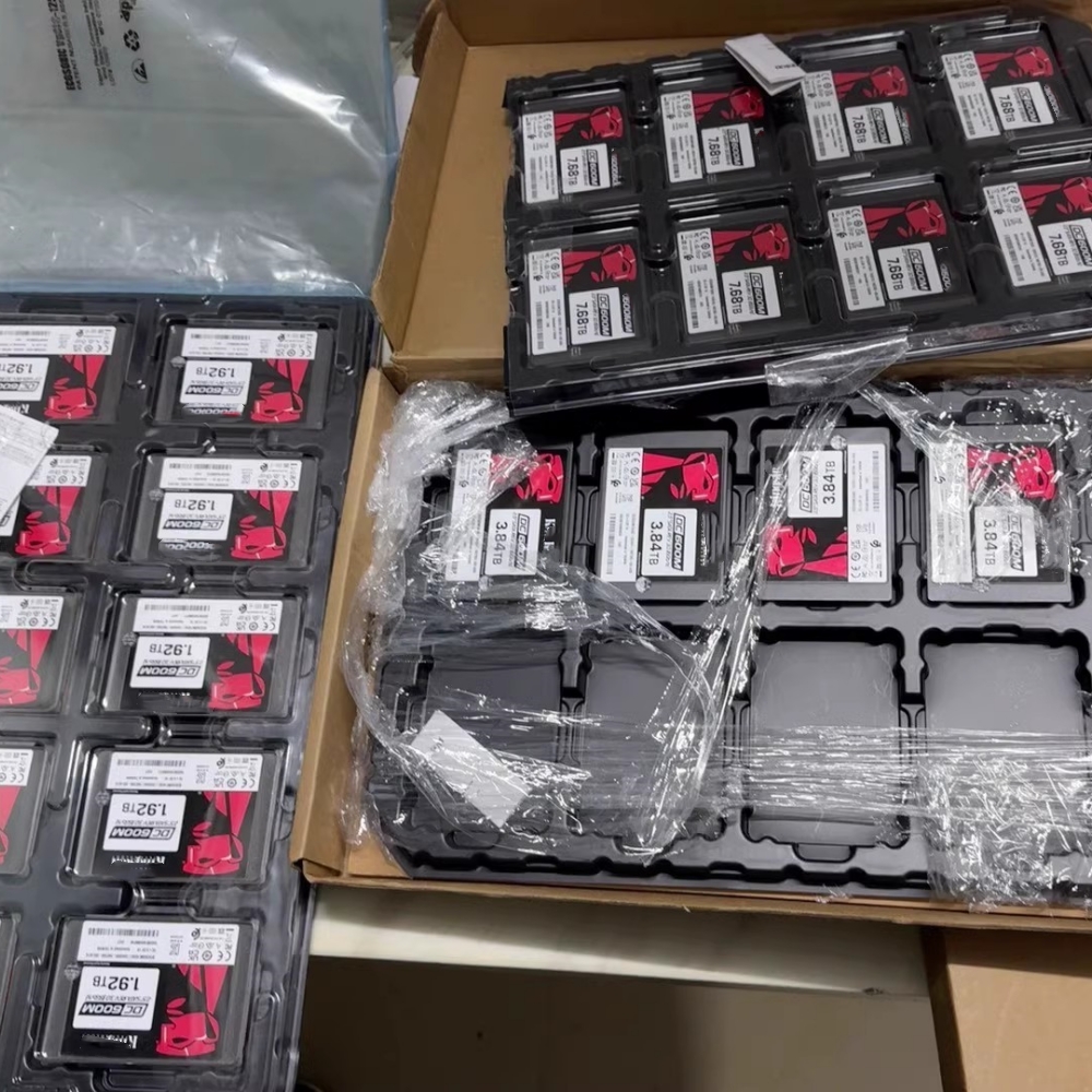 NEUES SSD DC600M 960 GB 1,92 T 3,84 T 7,68 T SATA 3 2,5 "6 Gbit/s FÜR Kingston SEDC600M Solid-State-Laufwerk in Enterprise-Grade