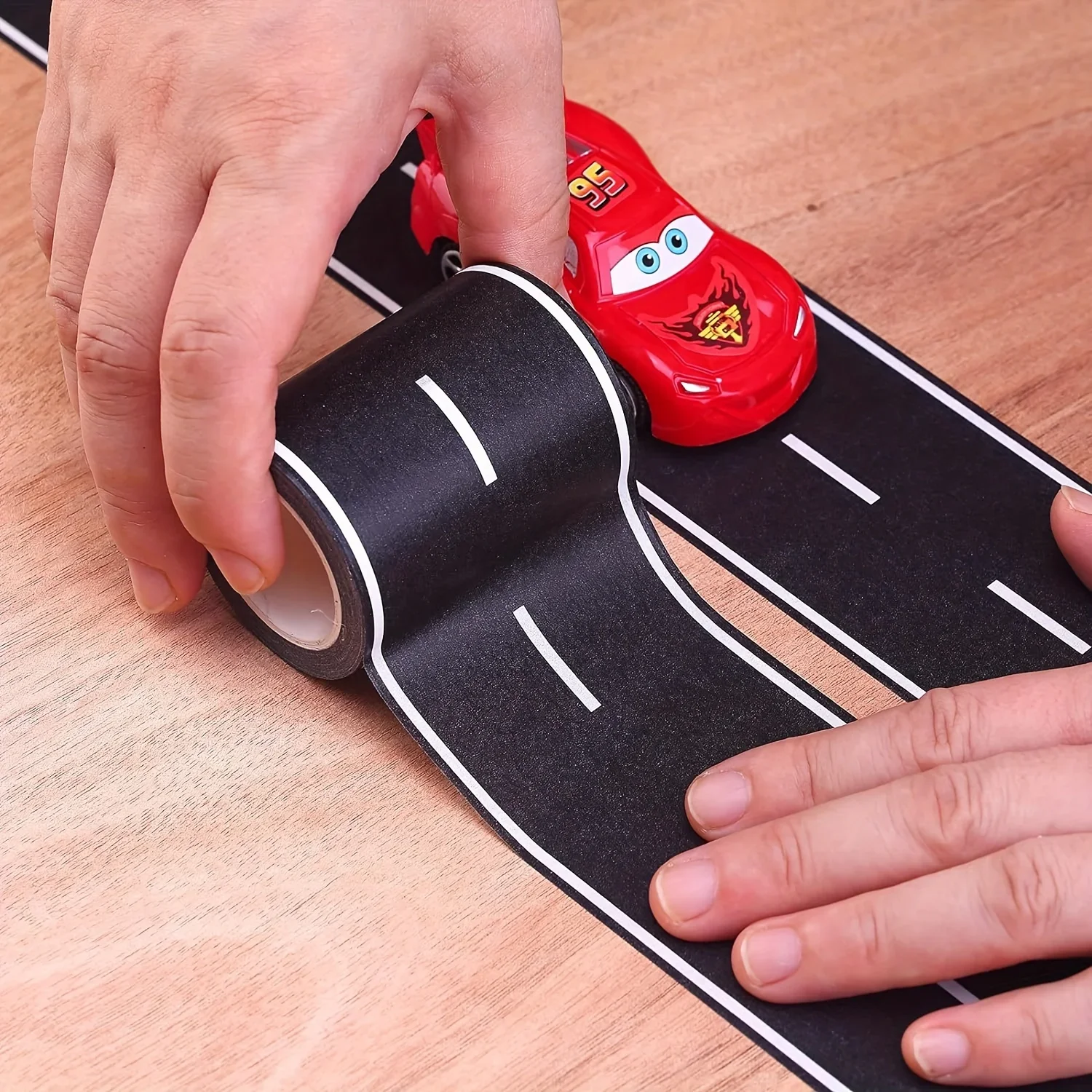 Pegatinas de carretera reutilizables de estilo de dibujos animados, cinta de carretera de poliuretano negro, adecuadas para decoración de carreras de fiestas