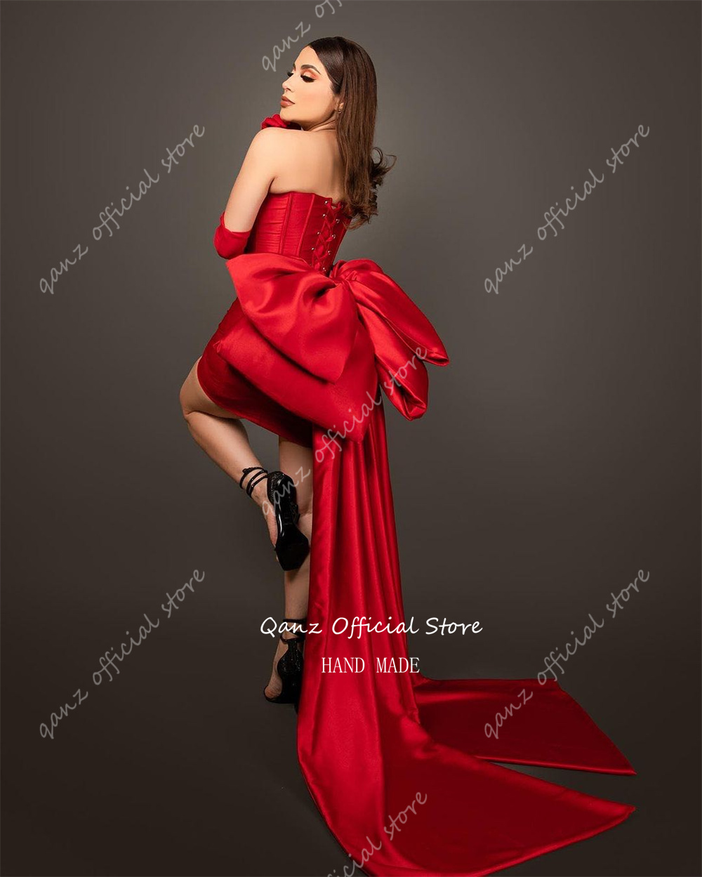 Qanz-女性のための短い赤いサテンカクテルドレス,背中に弓が付いたパーソナライズされたレースのドレス,背中の開いた誕生日の衣装,恋人,バロ,エルビセレリ