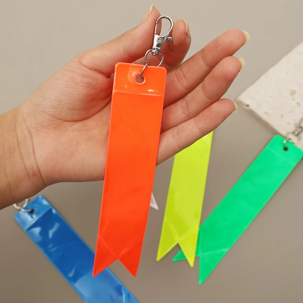 10 Chiếc Phản Quang Móc Khóa An Toàn Bảo Vệ Túi Mặt Dây Chuyền Xe Keyrings Trang Trí Ô Tô Trang Trí Ban Đêm An Toàn Giao Thông Bút