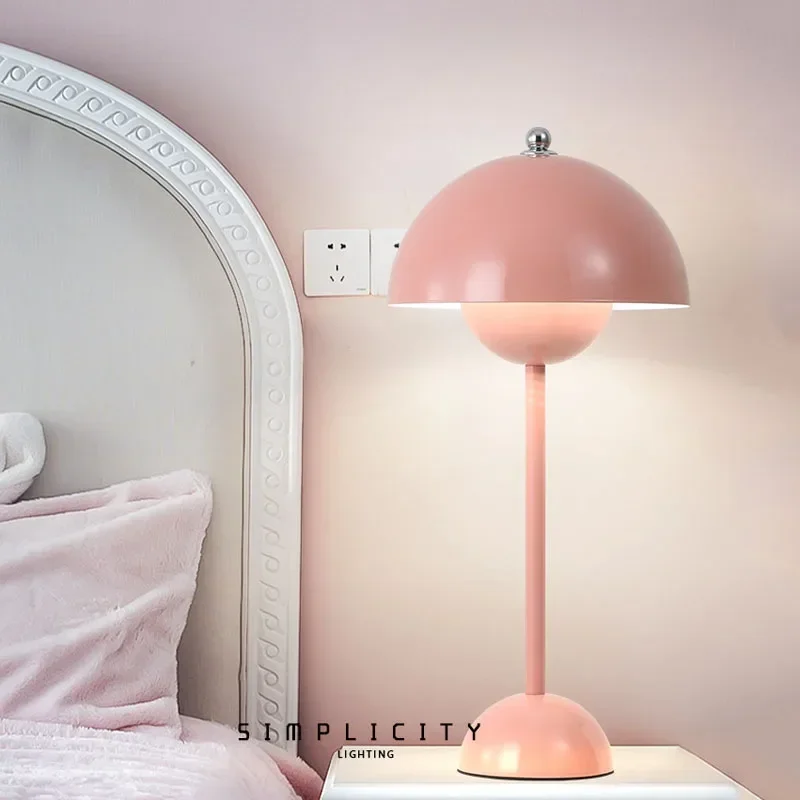 Lámpara de mesa con forma de seta recargable por USB, accesorio de iluminación interior con ajuste de tres velocidades, lámparas de escritorio con forma de capullo de flor, decoración nocturna