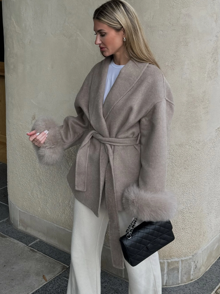 Elegante weiße Revers Flip Taschen Blazer Jacken für Frauen Mode Taille Up Langarm abgeschnitten Mäntel 2024 neue Dame Pendeln Mantel