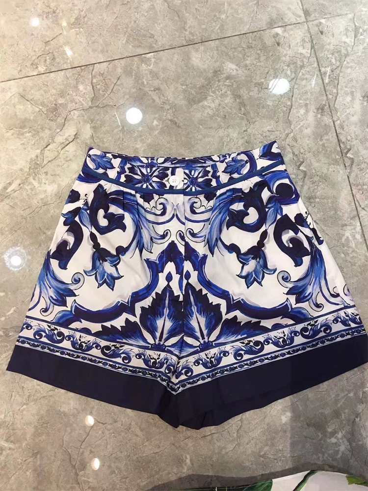 Spring and summer women's pants fashion high waist wide leg shorts Joker blue and white porcelain printed classic casual pants.