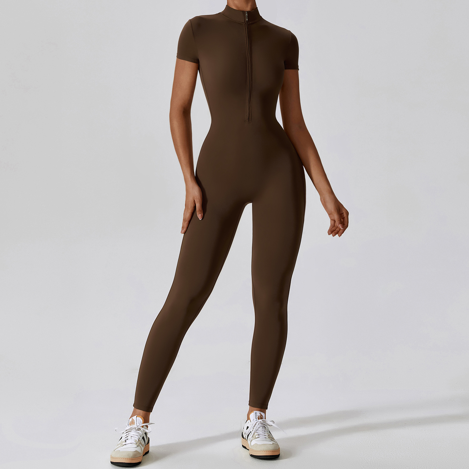 Conjunto de Yoga para mujer, monos de una pieza con cremallera, manga corta, gimnasio, ropa de entrenamiento de realce, mono de Fitness, ropa deportiva, chándal
