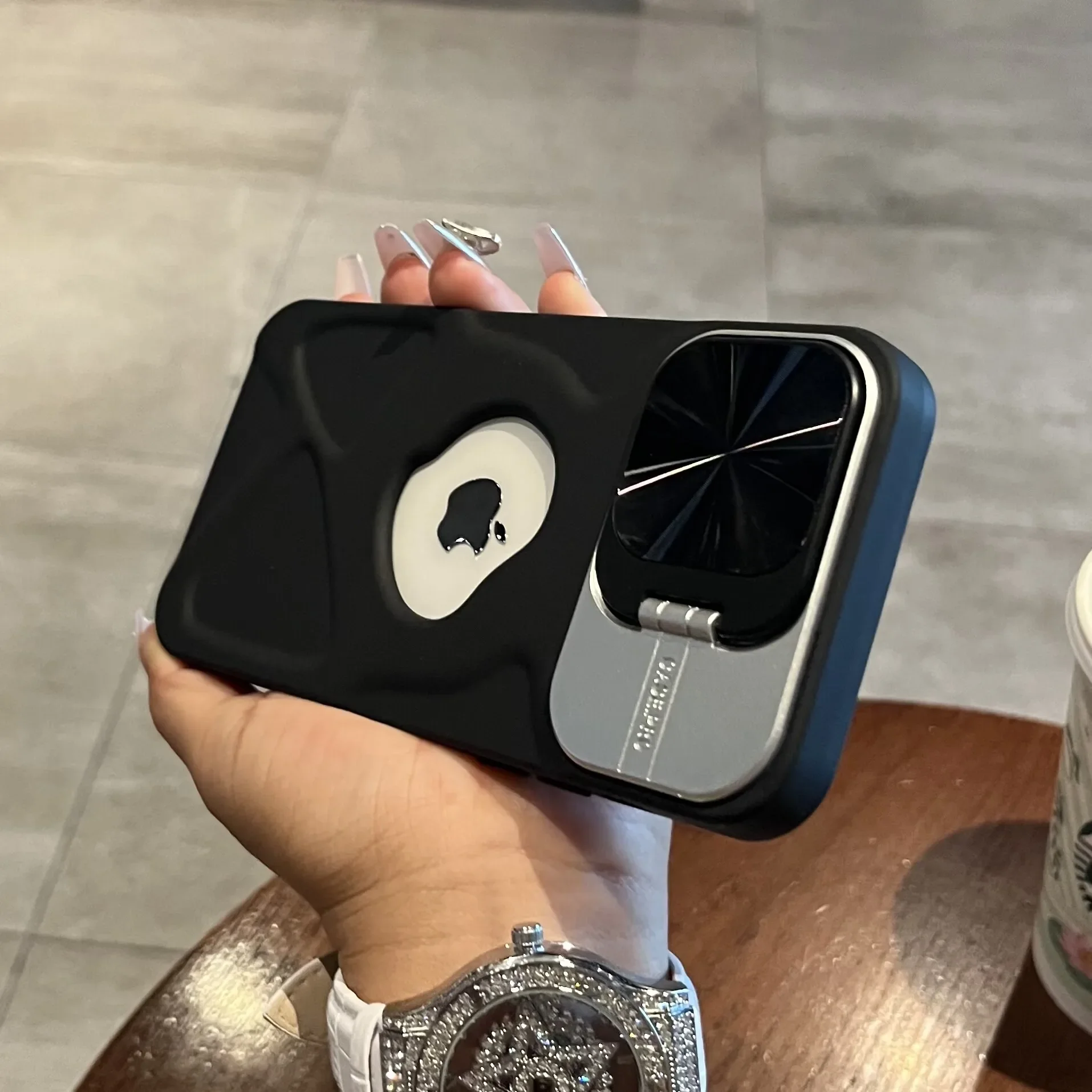 Funda magnética con agujero para logotipo de moda para iPhone 11, 12, 13, 14, 15 16 Pro Max Plus, protección de lente, soporte con tapa, funda suave de silicona Magsafe