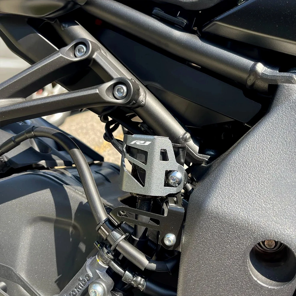 2025 для YAMAHA YZF R1 R1M YZFR6 YZF R3 R6 R7 R9 R1 R25 R125 Защитная крышка бачка тормозной жидкости с ЧПУ для мотоцикла