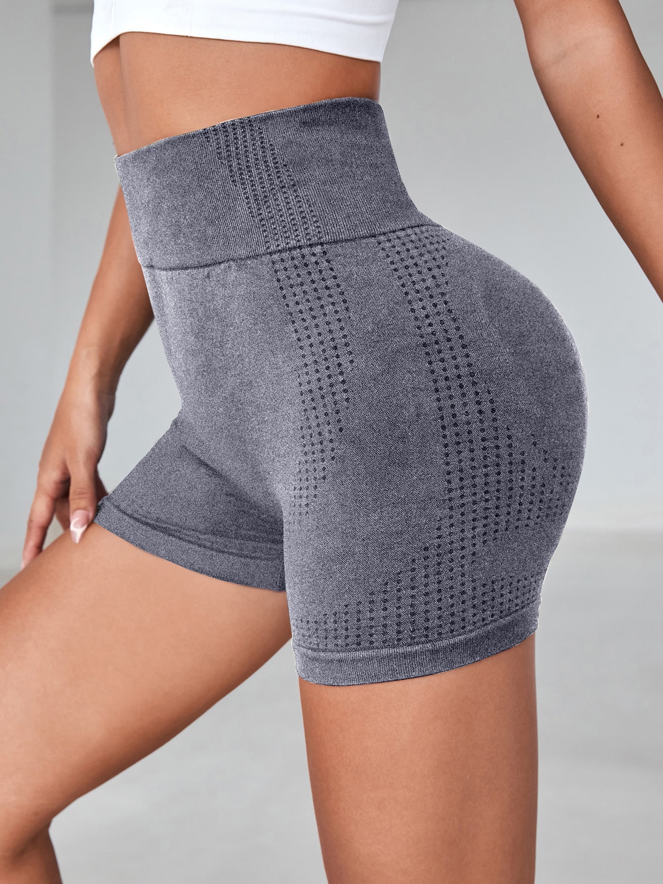 Solid-color High-waist Outdoor Cycling Shorts, Highly Elastic And Breathable Hip-lifting Yoga Sports Shorts, Women's Sportswear